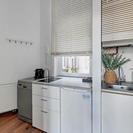 Chopina Seaside, Cozy & Chic By Downtown Daire