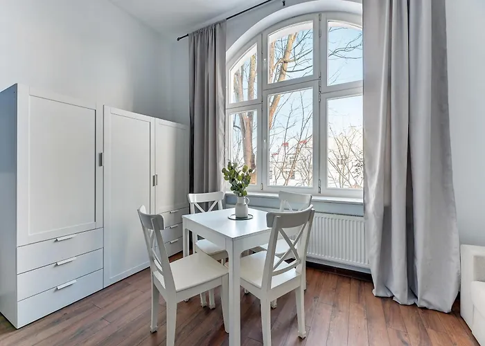 Chopina Seaside, Cozy & Chic By Downtown Apartman